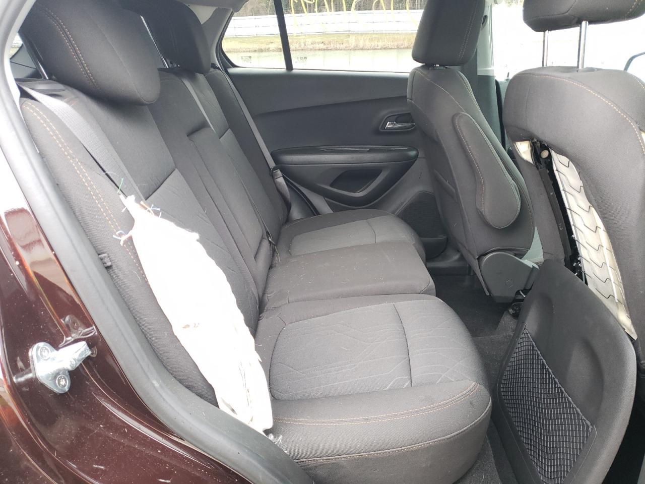 Photo 6 from auction – 2020 CHEVROLET TRAX 1LT with VIN KL7CJPSB5LB344513