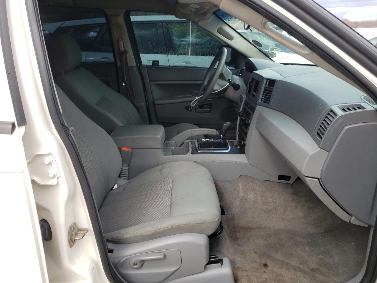 Photo 5 from auction – 2005 JEEP GRAND CHER with VIN 1J4GR48K45C577955