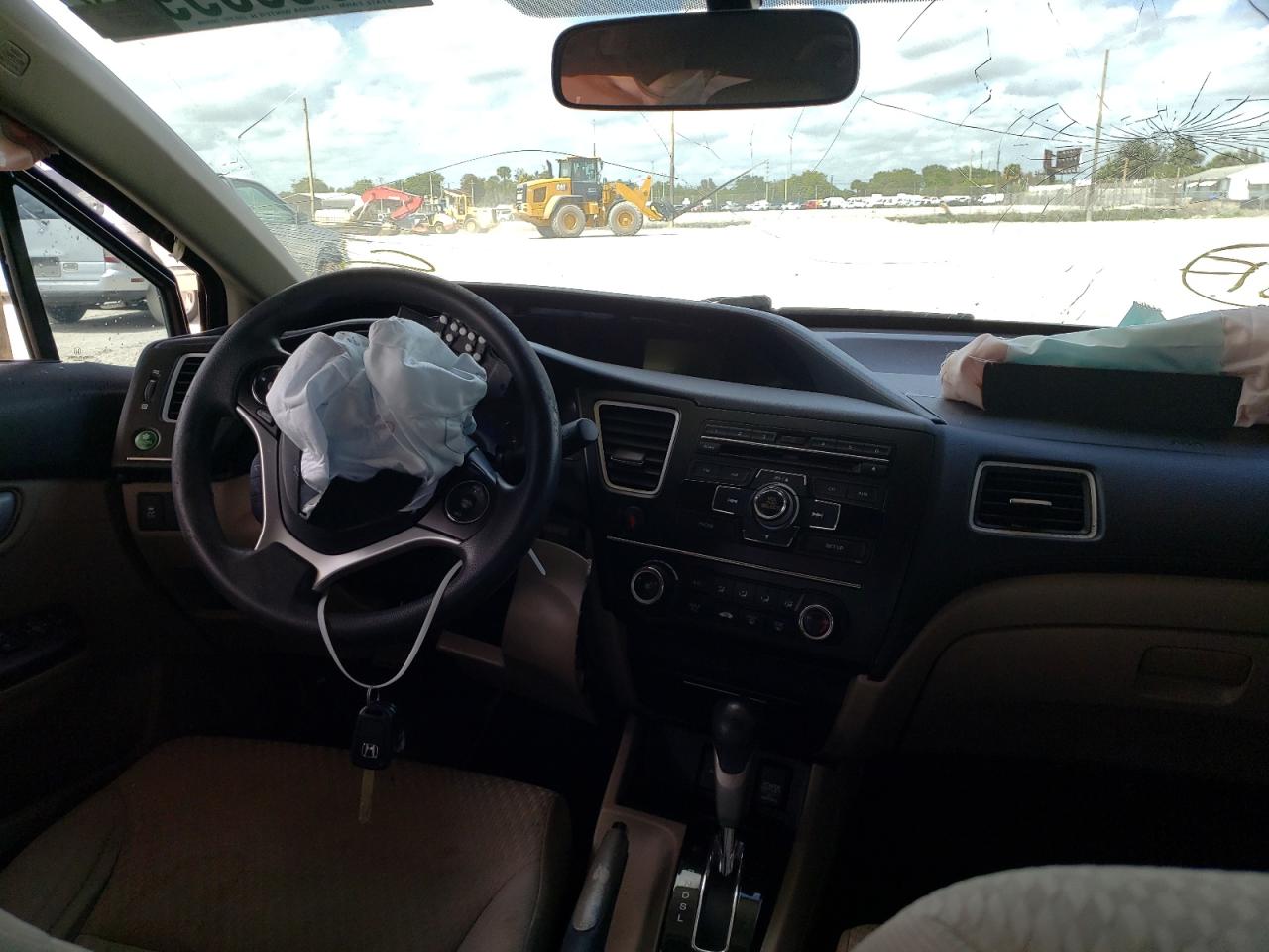 Photo 9 from auction – 2014 HONDA CIVIC LX with VIN 19XFB2F5XEE043097