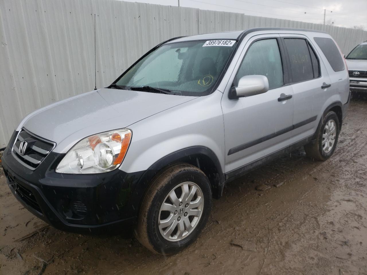 Photo 2 from auction – 2005 HONDA CR-V EX with VIN SHSRD78815U307614