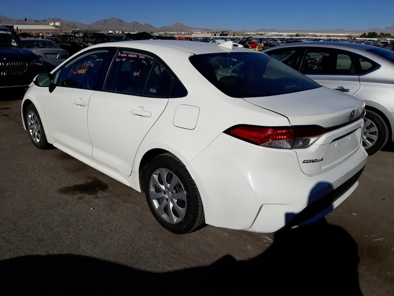 Photo 3 from auction – 2020 TOYOTA COROLLA LE with VIN JTDEPRAE7LJ037965