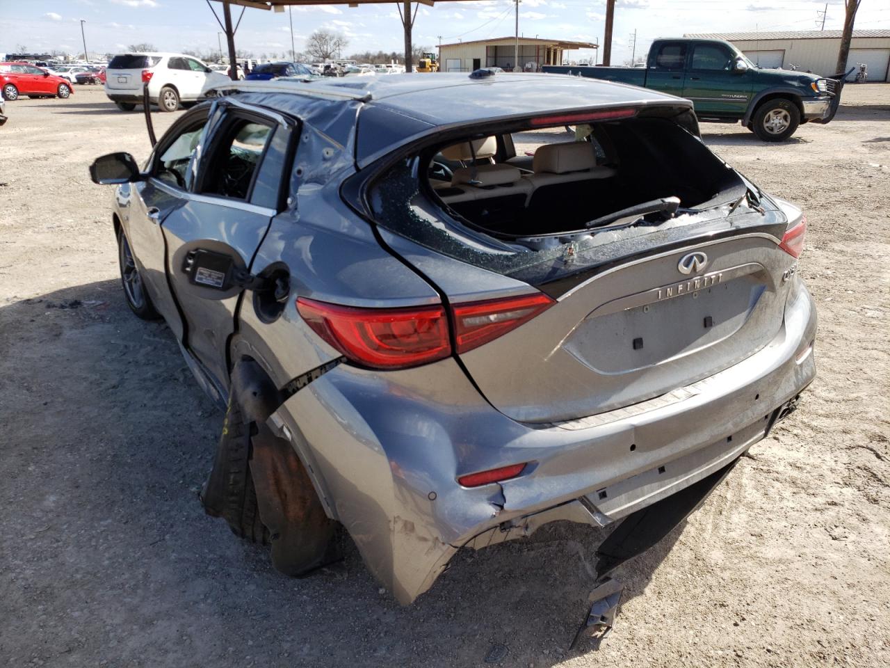 Photo 3 from auction – 2017 INFINITI QX30 BASE with VIN SJKCH5CP9HA021539