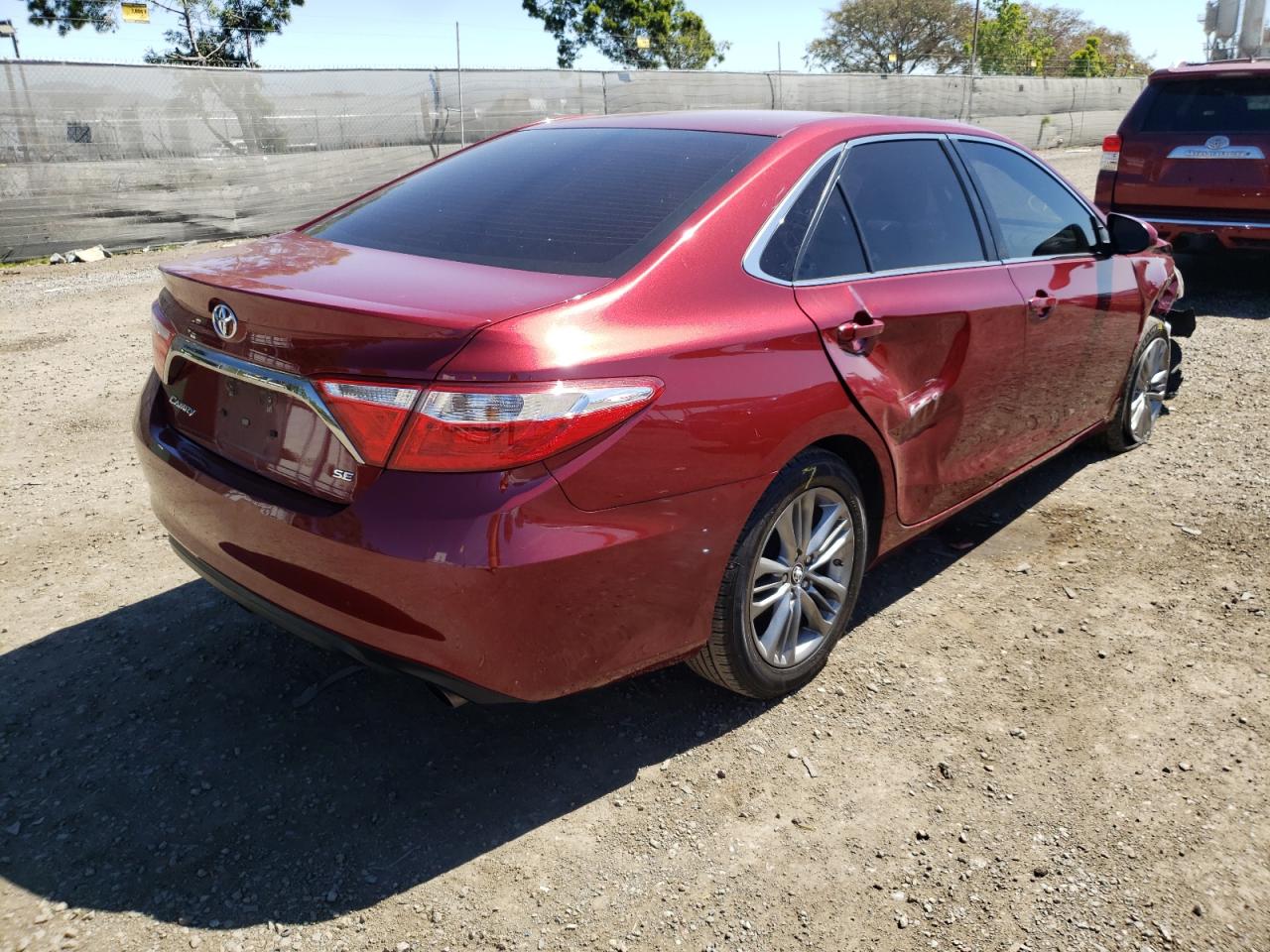 Photo 4 from auction – 2015 TOYOTA CAMRY LE with VIN 4T1BF1FK4FU998057