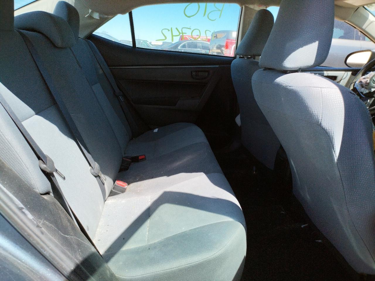 Photo 6 from auction – 2015 TOYOTA COROLLA L with VIN 5YFBURHE2FP264482