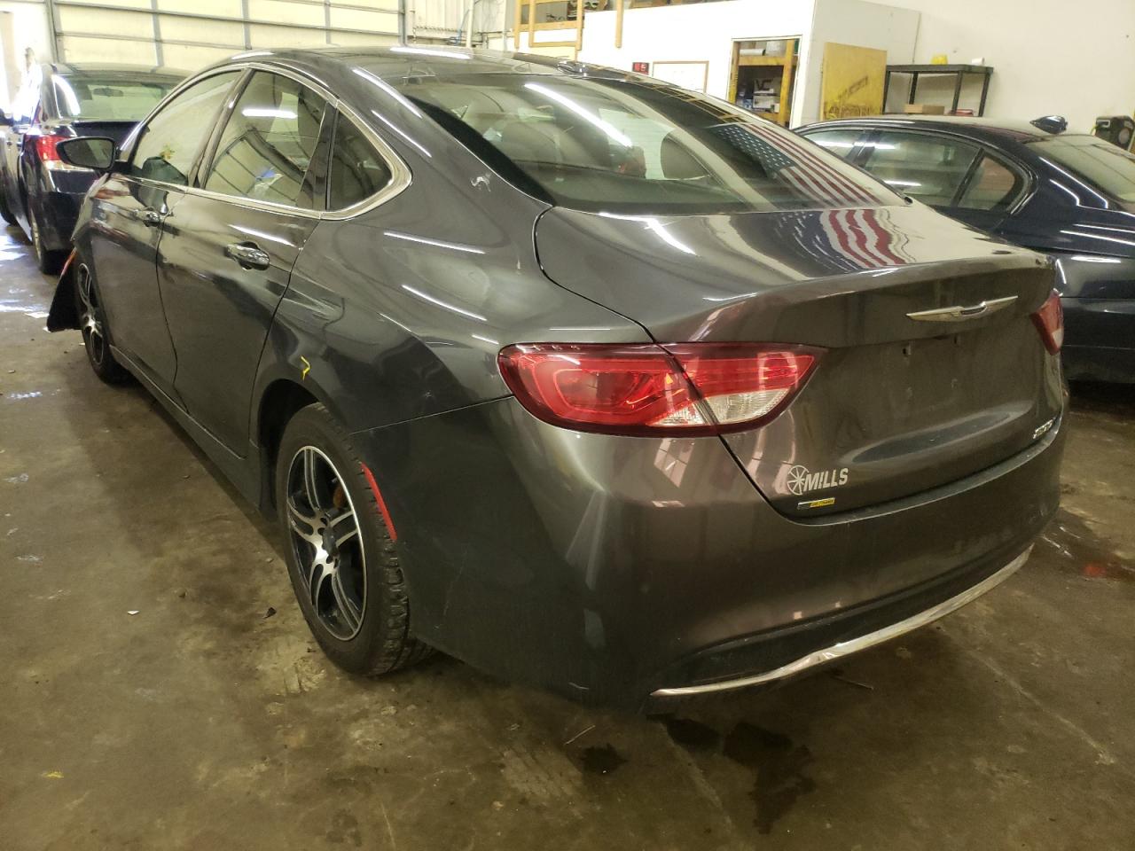 Photo 3 from auction – 2015 CHRYSLER 200 LIMITE with VIN 1C3CCCAB8FN708101