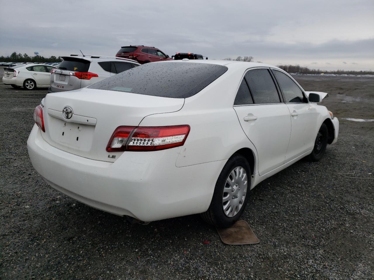 Photo 4 from auction – 2011 TOYOTA CAMRY BASE with VIN 4T1BF3EK2BU685189