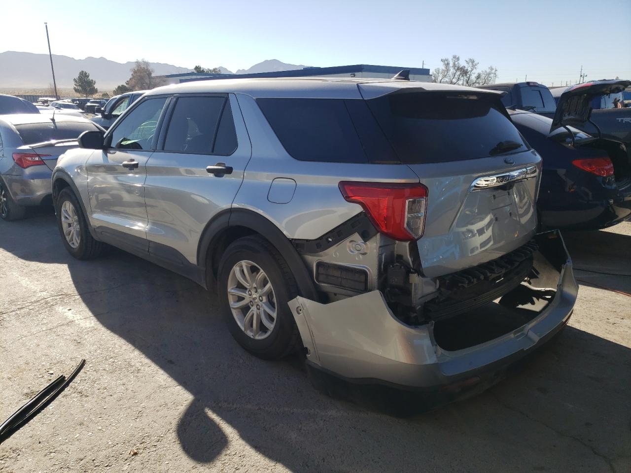 Photo 3 from auction – 2021 FORD EXPLORER with VIN 1FMSK7BH4MGB43332