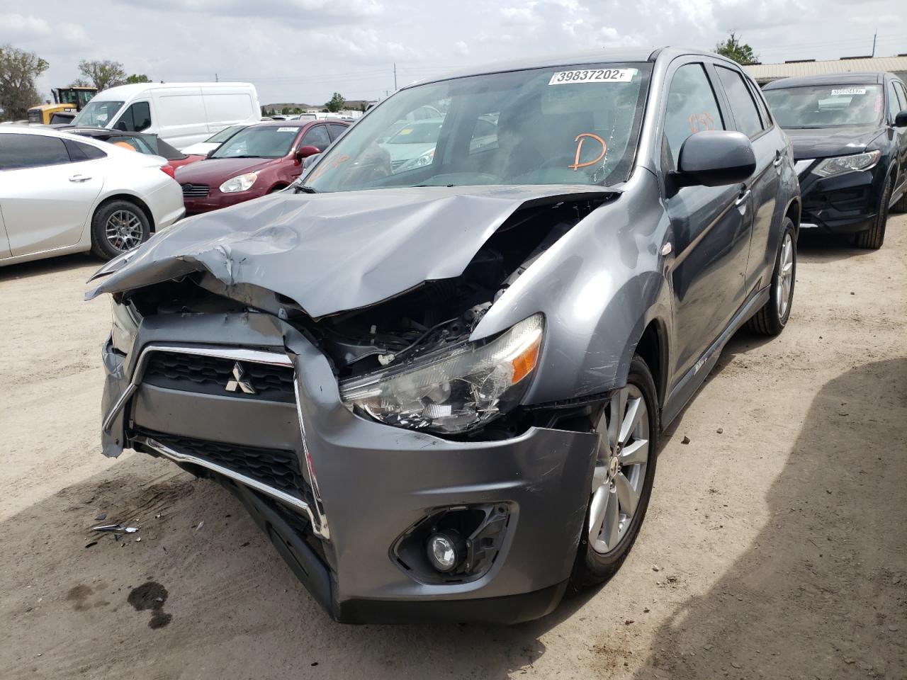 Photo 2 from auction – 2014 MITSUBISHI OUTLANDER with VIN 4A4AP3AU6EE023742