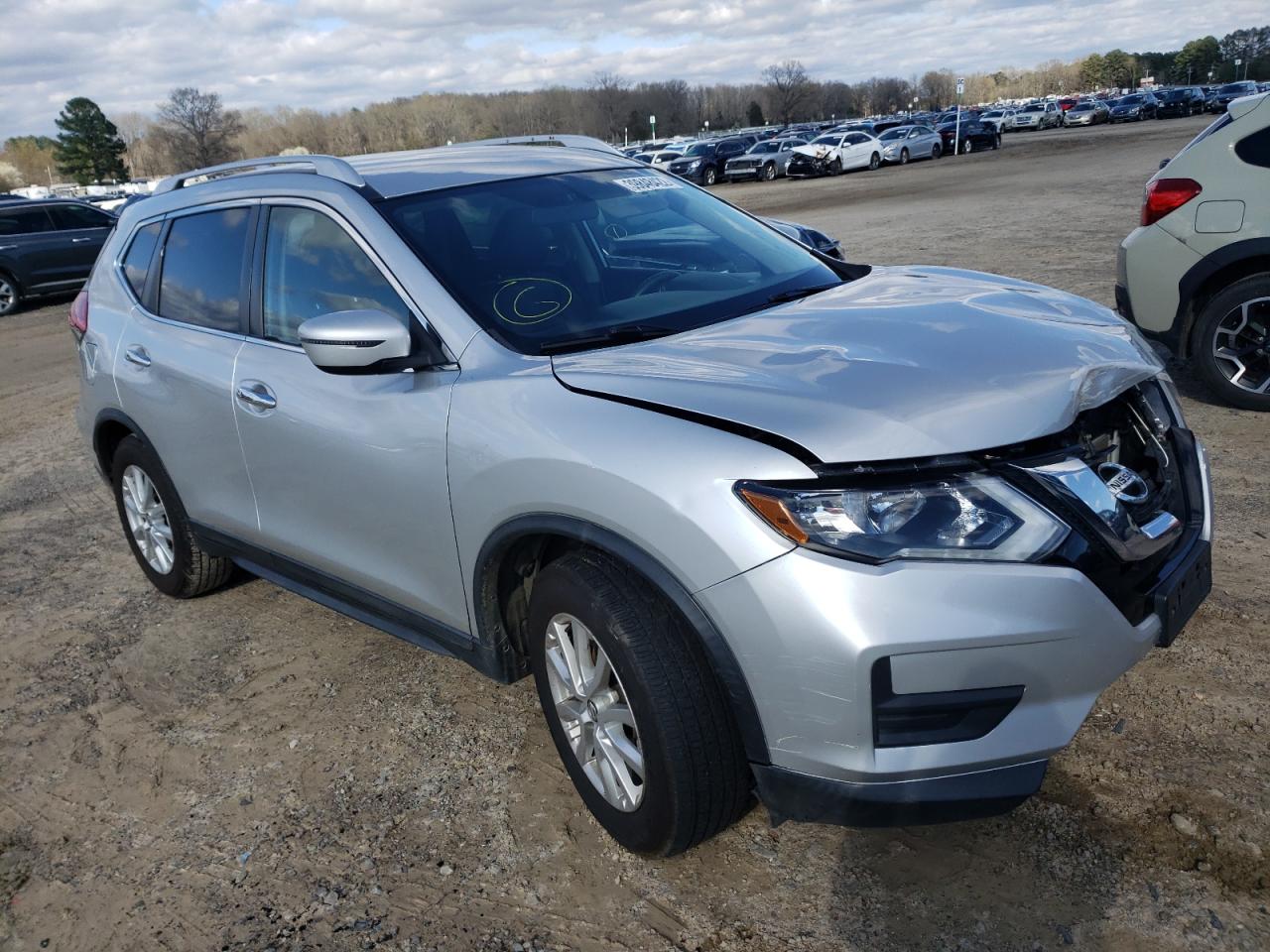 NISSAN ROGUE S 2017 con VIN KNMAT2MT7HP538533 - Foto de la subasta
