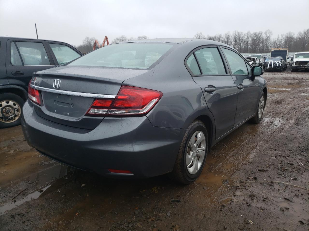 Photo 4 from auction – 2013 HONDA CIVIC LX with VIN 19XFB2E57DE064487