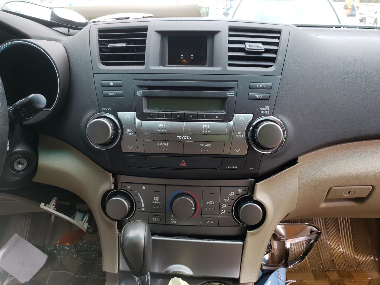 Photo 9 from auction – 2010 TOYOTA HIGHLANDER with VIN 5TDZK3EH1AS004767