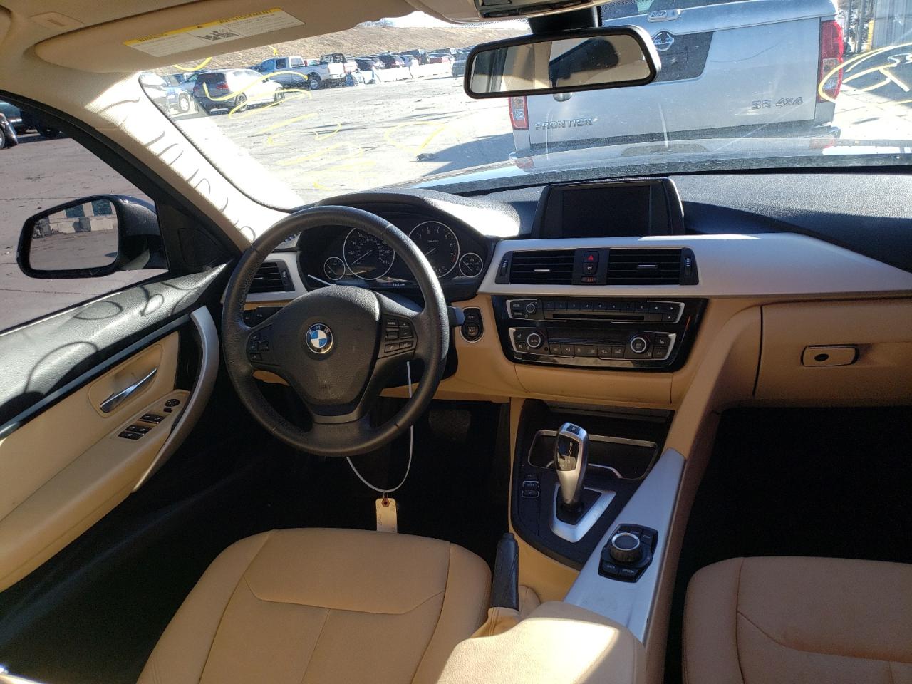 Photo 9 from auction – 2018 BMW 320 XI with VIN WBA8A3C57JA357502