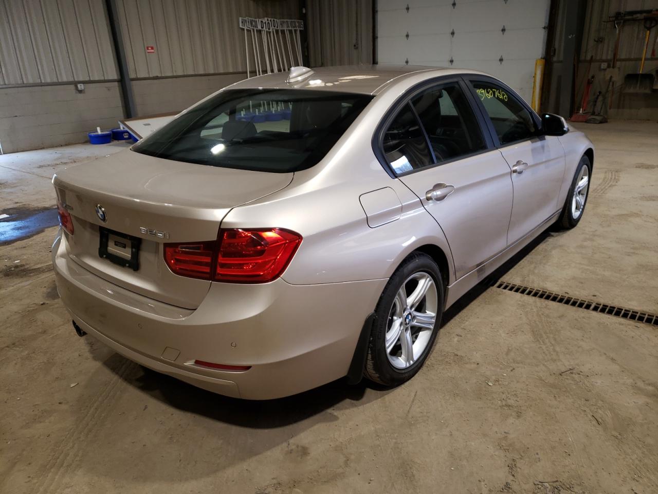 Photo 4 from auction – 2014 BMW 328 XI SUL with VIN WBA3B5C57EP542901