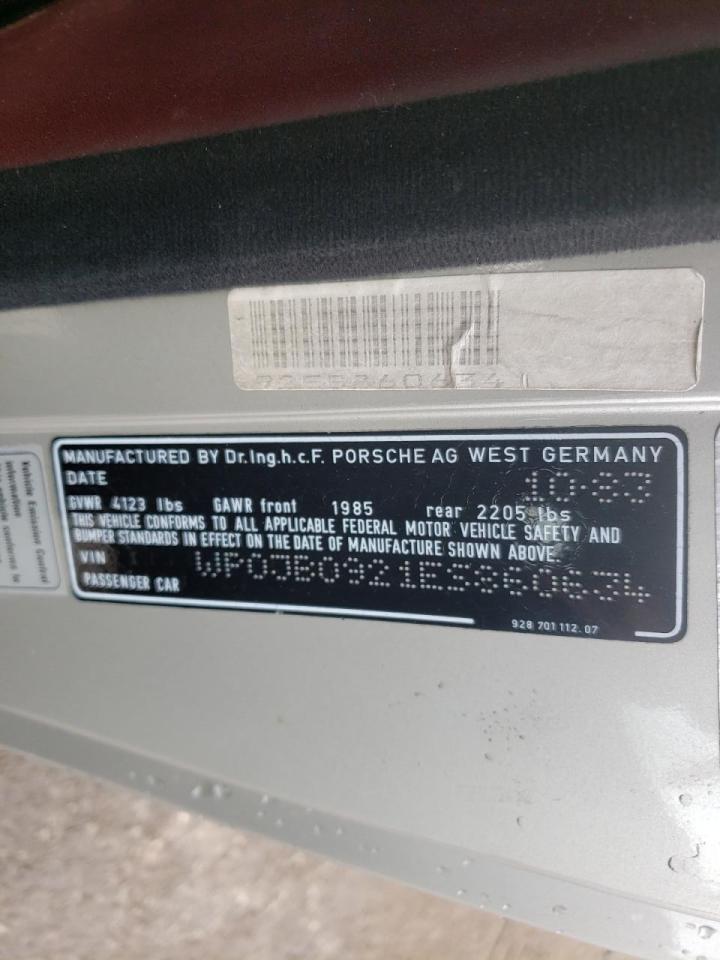Photo 10 from auction – 1984 PORSCHE 928 S with VIN WP0JB0921ES860634