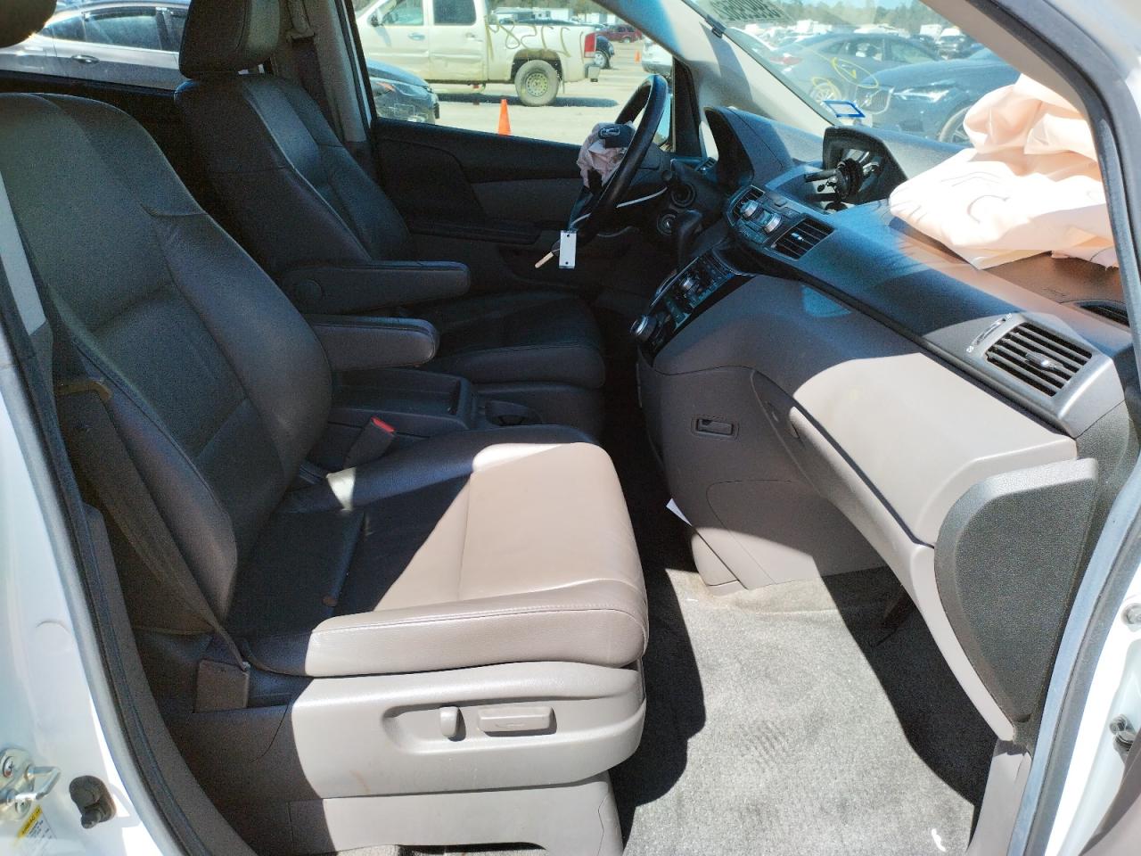 Photo 5 from auction – 2012 HONDA ODYSSEY EX with VIN 5FNRL5H68CB059534