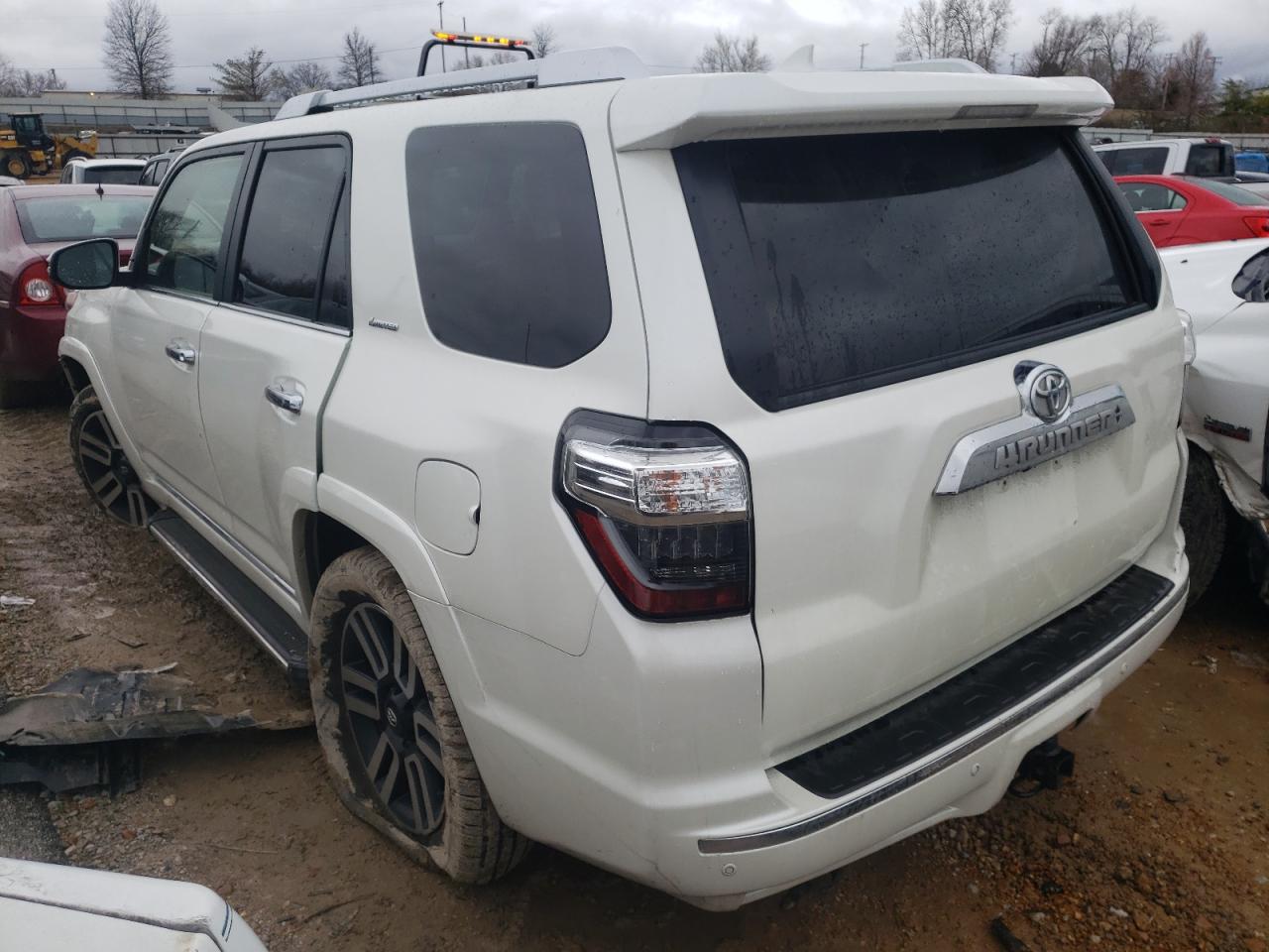 Photo 3 from auction – 2015 TOYOTA 4RUNNER SR with VIN JTEBU5JR4F5264482