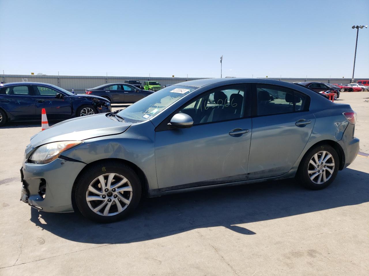 Photo 9 from auction – 2012 MAZDA 3 I with VIN JM1BL1V70C1676135