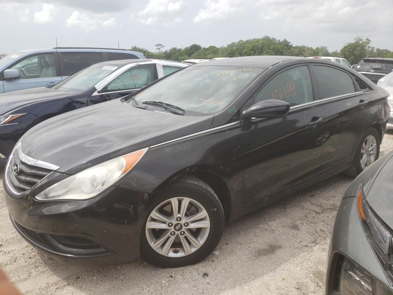 Photo 2 from auction – 2011 HYUNDAI ACCENT with VIN 5NPEB4AC2BH216177