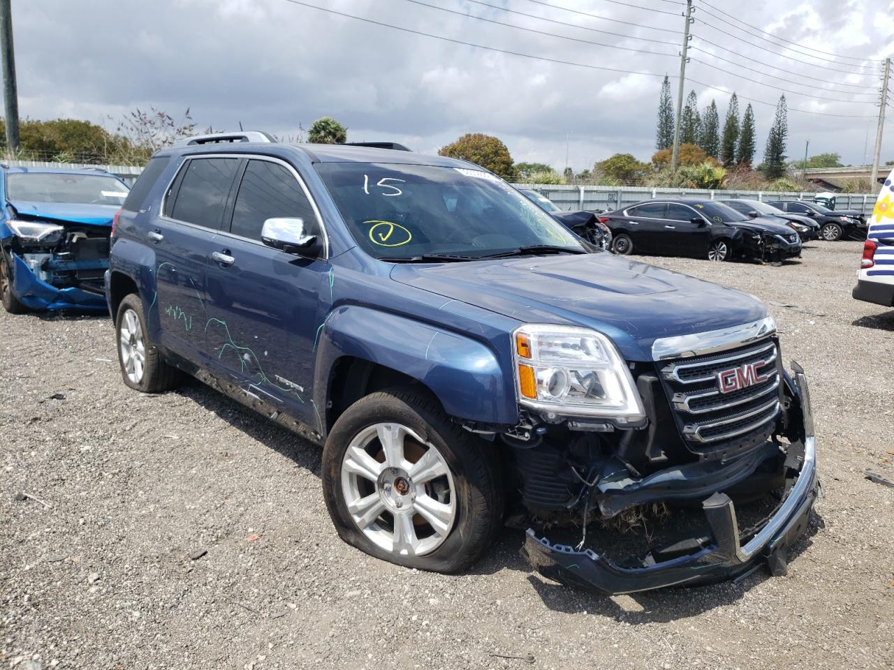 GMC TERRAIN SL 2016 with VIN 2GKFLUEK5G6127965 - Photo from auction