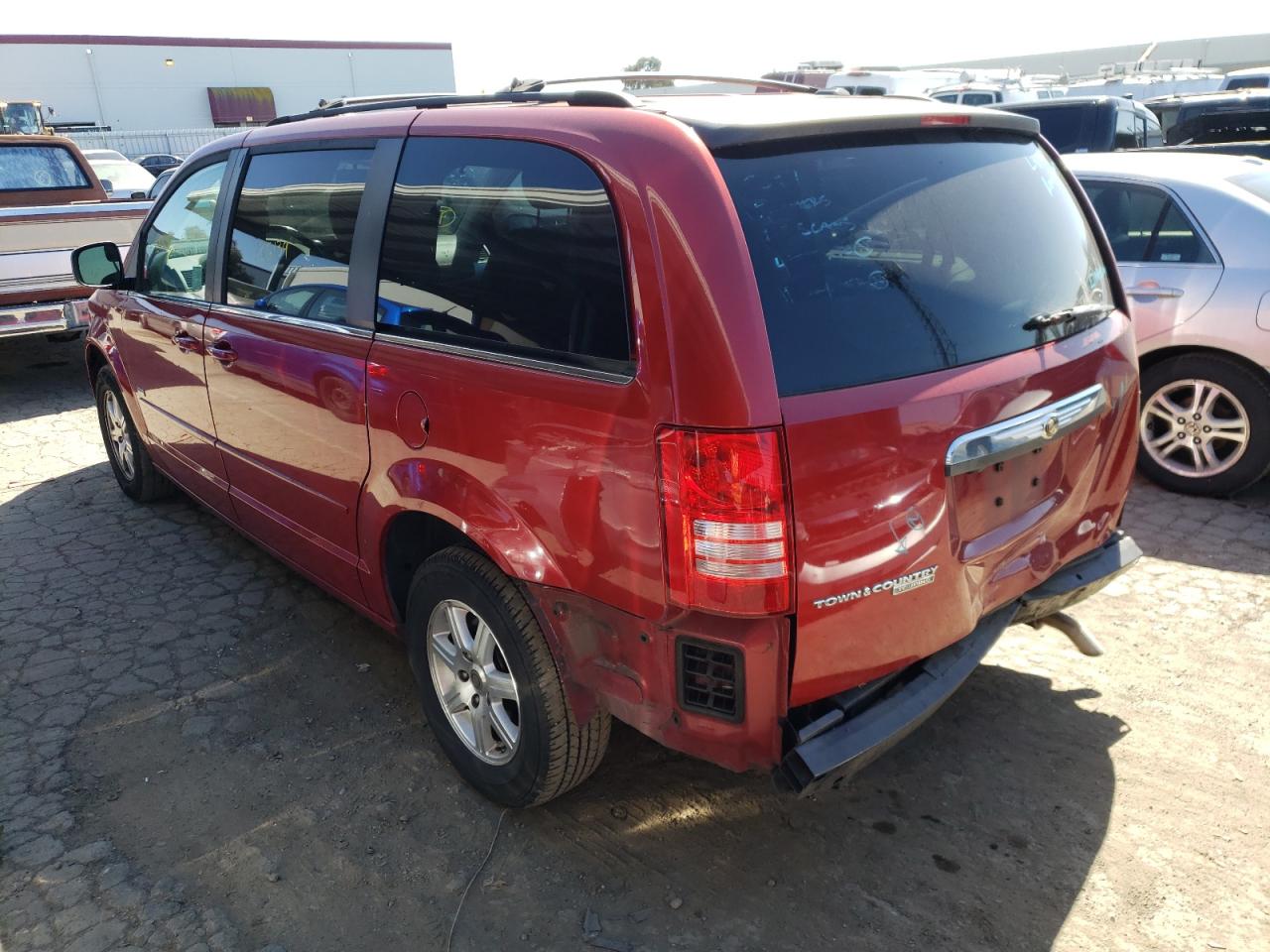 Photo 3 from auction – 2008 CHRYSLER TOWN & COU with VIN 2A8HR54P68R844597