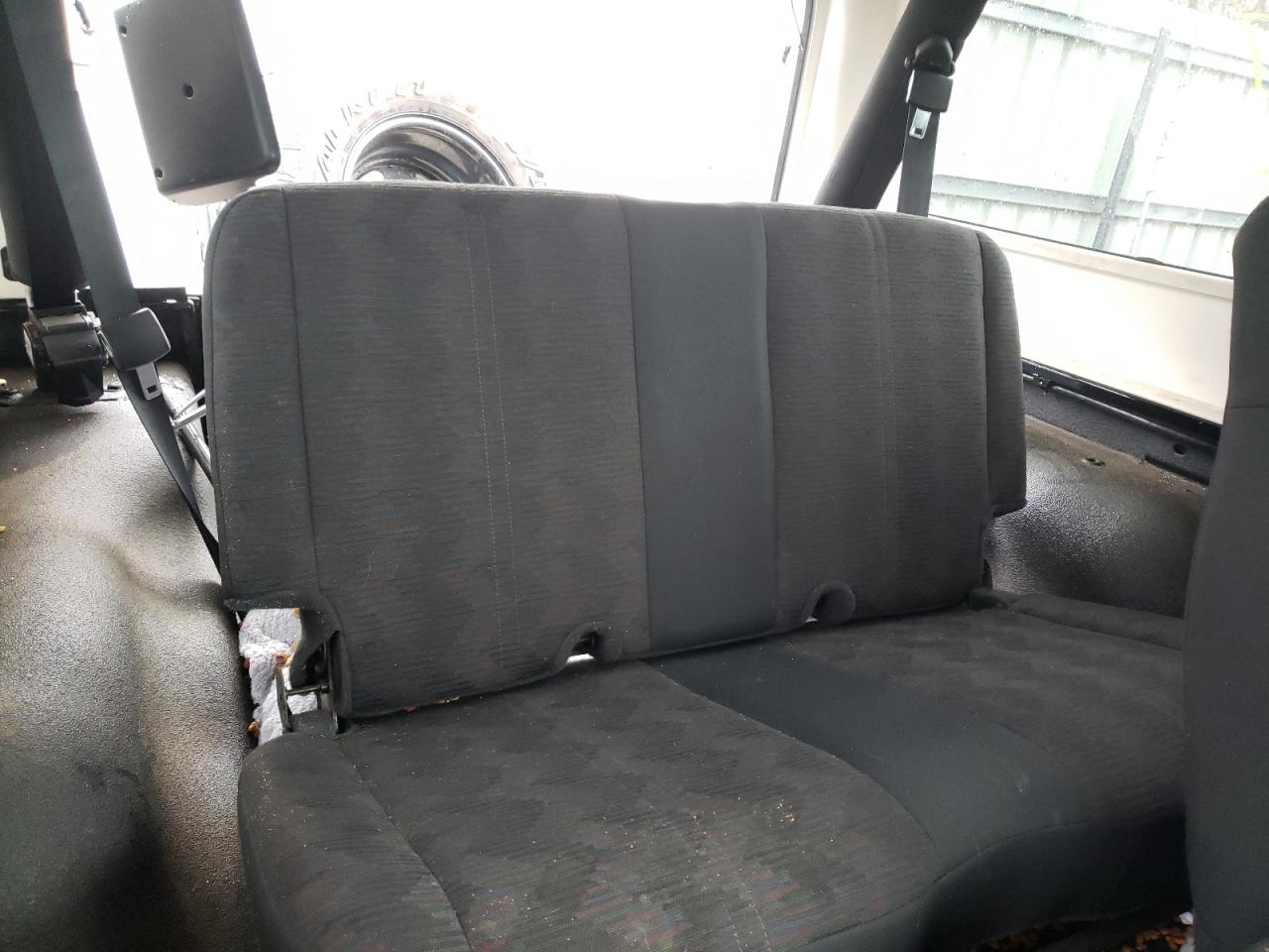Photo 6 from auction – 2004 JEEP WRANGLER / with VIN 1J4FA49S34P767402
