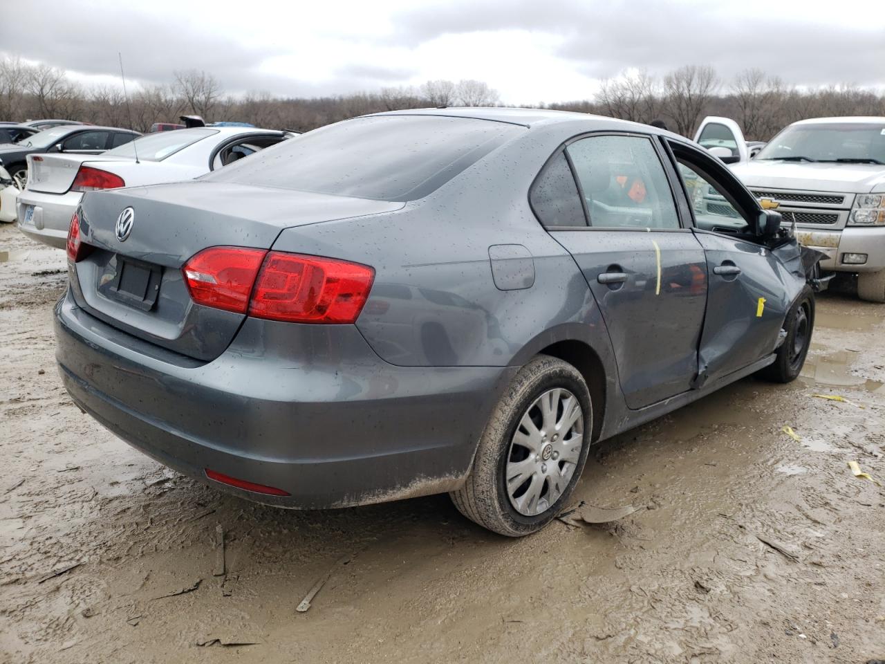 Photo 4 from auction – 2013 VOLKSWAGEN JETTA BASE with VIN 3VW2K7AJXDM216960