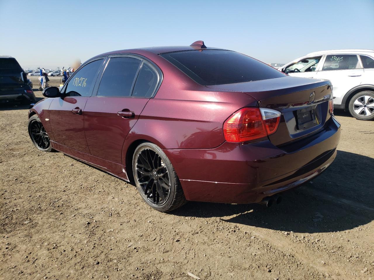 Photo 3 from auction – 2008 BMW 328 I with VIN WBAVA37538NL51969