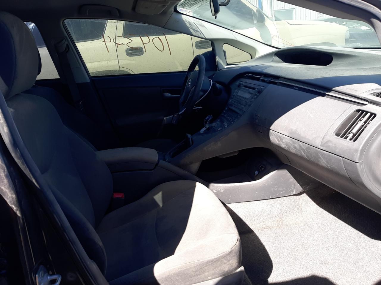 Photo 5 from auction – 2011 TOYOTA PRIUS with VIN JTDKN3DU7B1434941