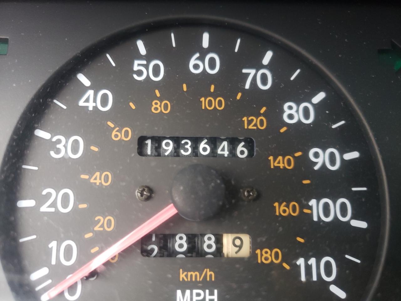 Photo 8 from auction – 1994 TOYOTA COROLLA LE with VIN 2T1AE09B2RC080401