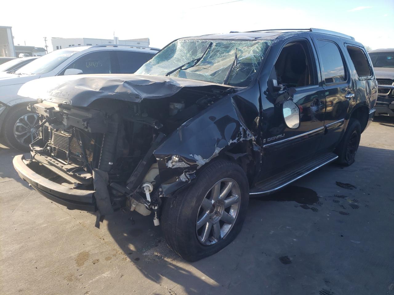 Photo 2 from auction – 2007 GMC YUKON with VIN 1GKFK63837J250348