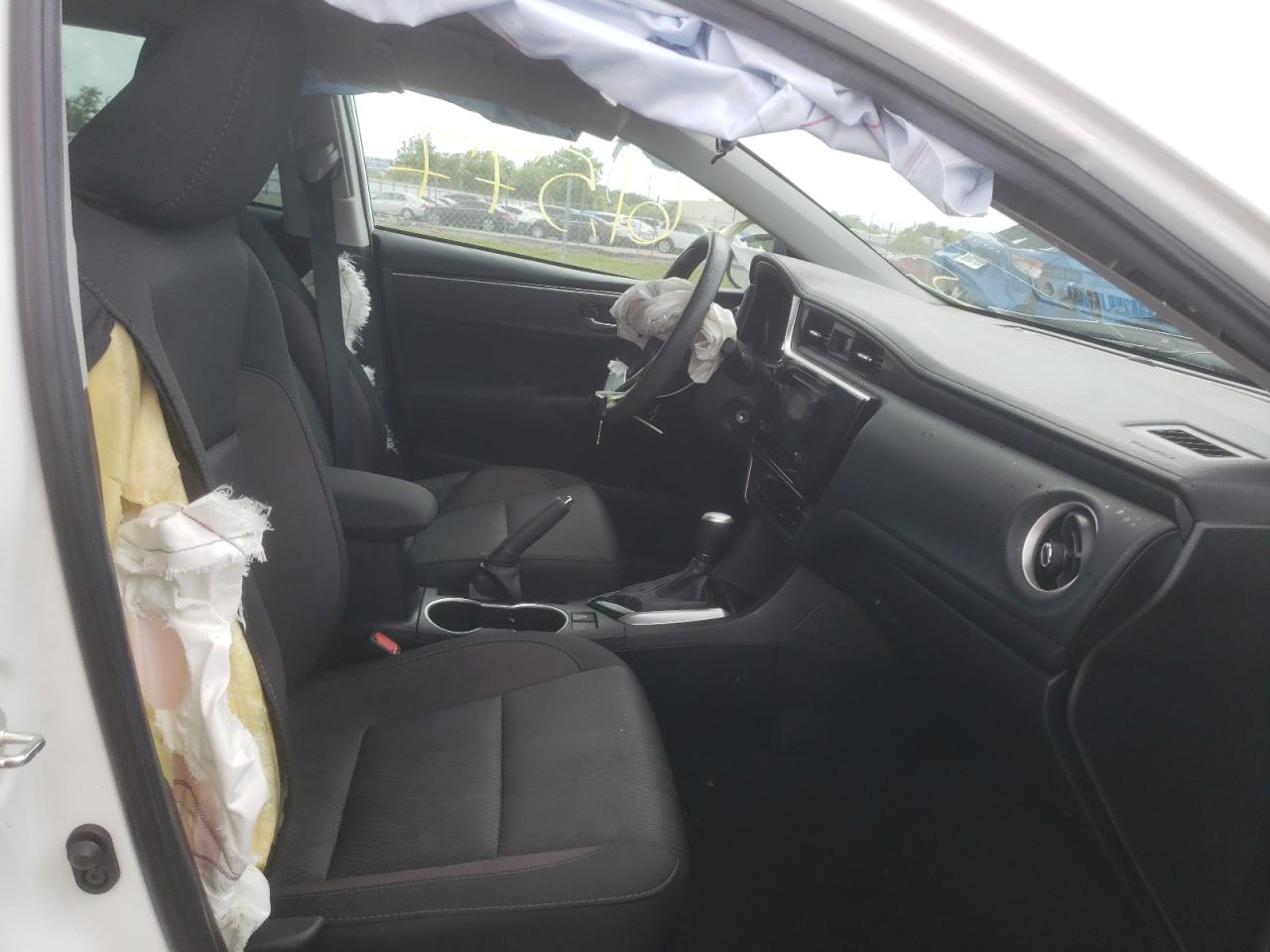 Photo 5 from auction – 2019 TOYOTA COROLLA L with VIN 2T1BURHEXKC214911