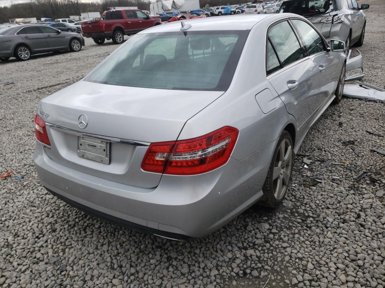 Photo 4 from auction – 2011 MERCEDES-BENZ E 350 with VIN WDDHF5GB9BA393344