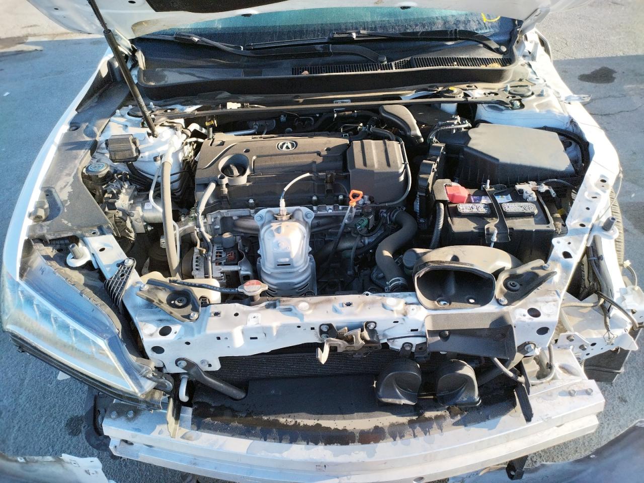 Photo 7 from auction – 2017 ACURA TLX with VIN 19UUB1F33HA002125