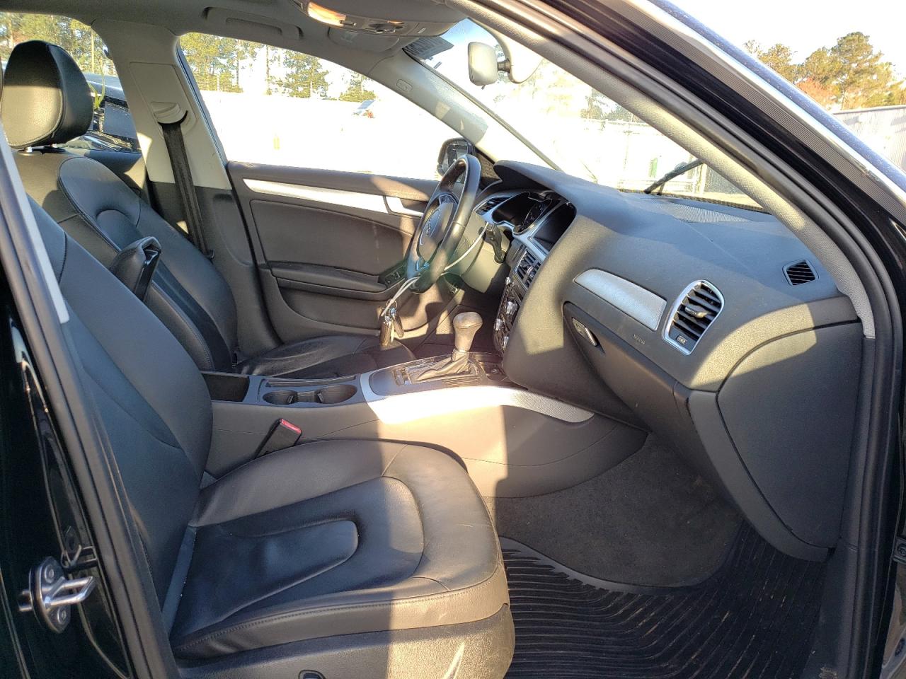 Photo 5 from auction – 2016 AUDI A4 PREMIUM with VIN WAUAFAFL5GN001438