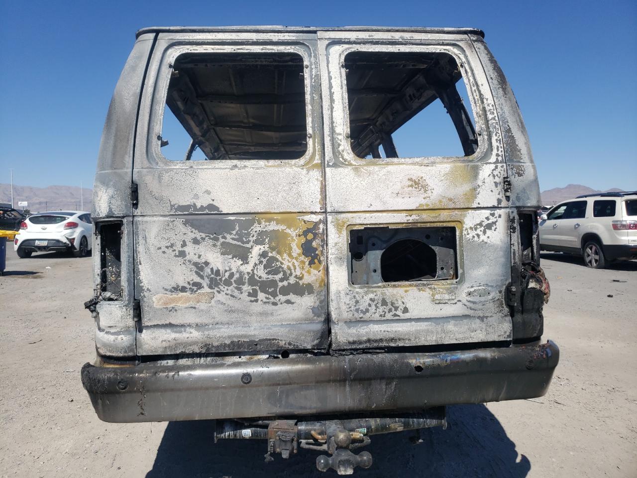 Photo 10 from auction – 2012 FORD ECONOLINE with VIN 1FBSS3BL5CDB21152