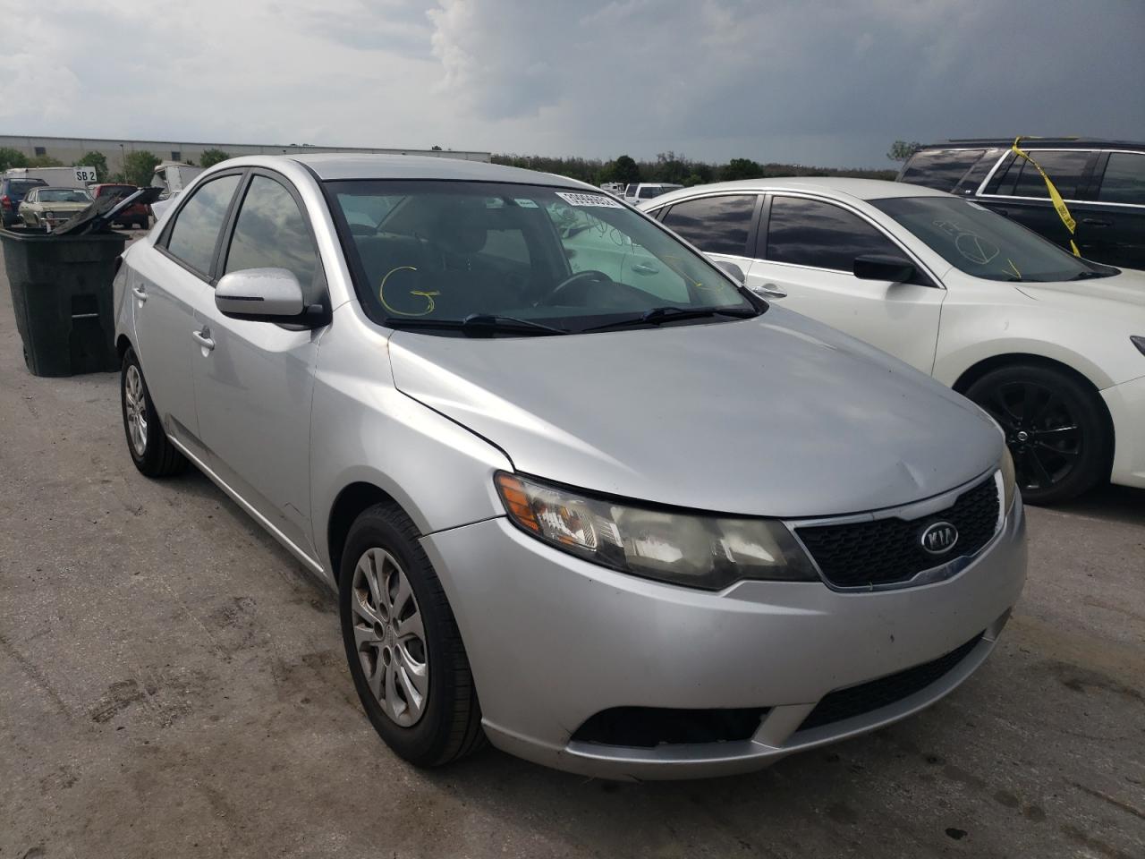 KIA FORTE EX 2012 with VIN KNAFU4A24C5642523 - Photo from auction