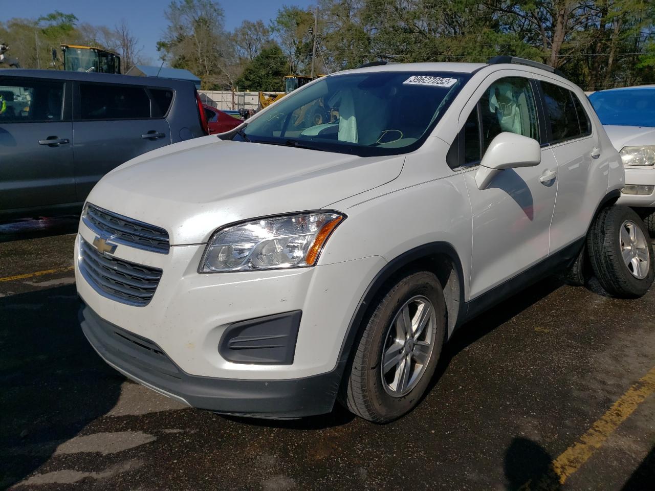Фото 2 с аукциона – 2015 CHEVROLET TRAX 1LT с VIN KL7CJLSB0FB221408