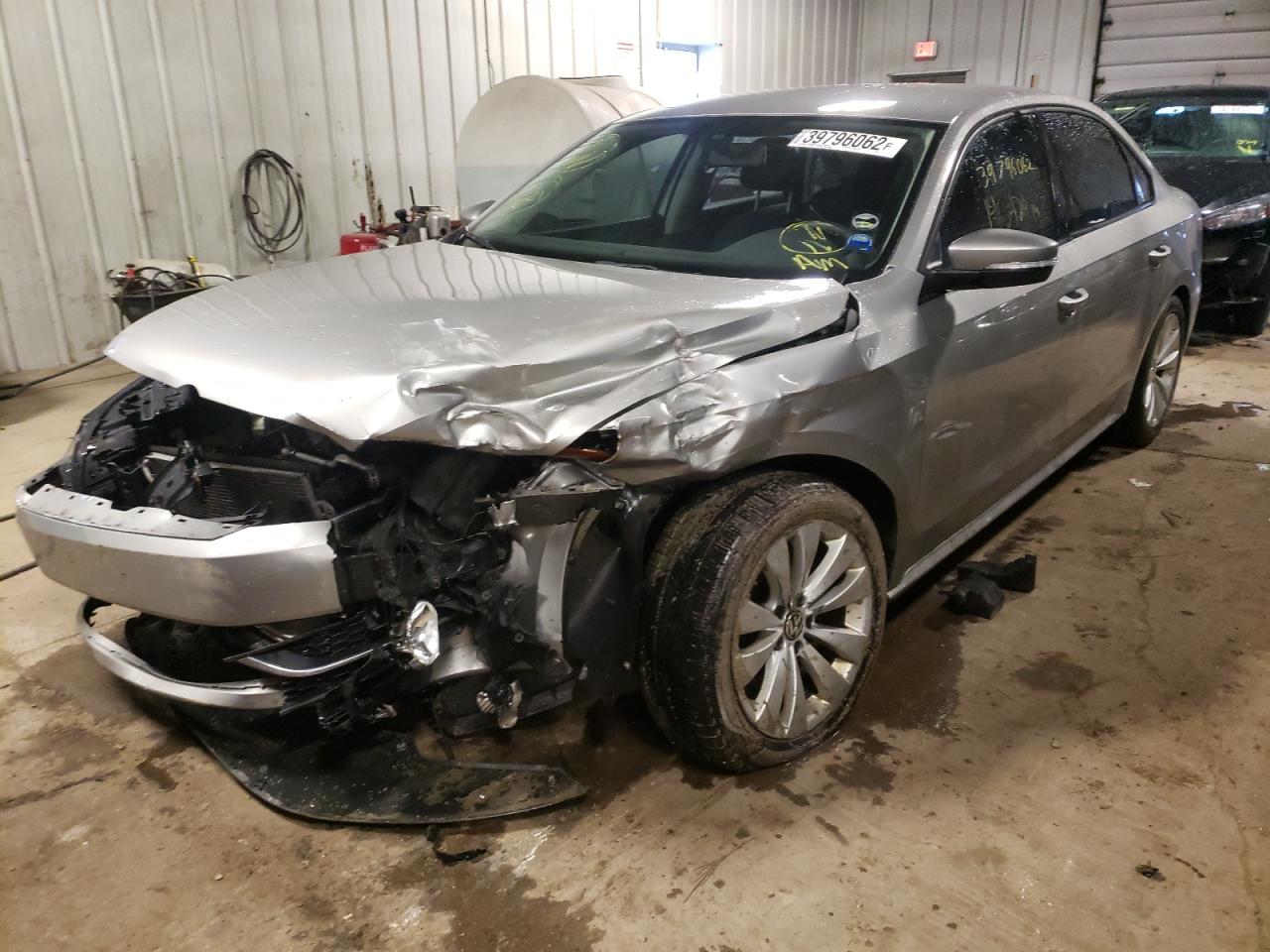 Photo 2 from auction – 2012 VOLKSWAGEN PASSAT with VIN 1VWAP7A31CC007721