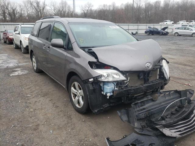 Photo 1 from auction – 2015 TOYOTA SIENNA LE with VIN 5TDKK3DC8FS584906