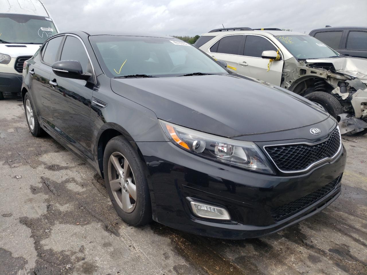 KIA OPTIMA LX 2015 with VIN 5XXGM4A77FG493723 - Photo from auction