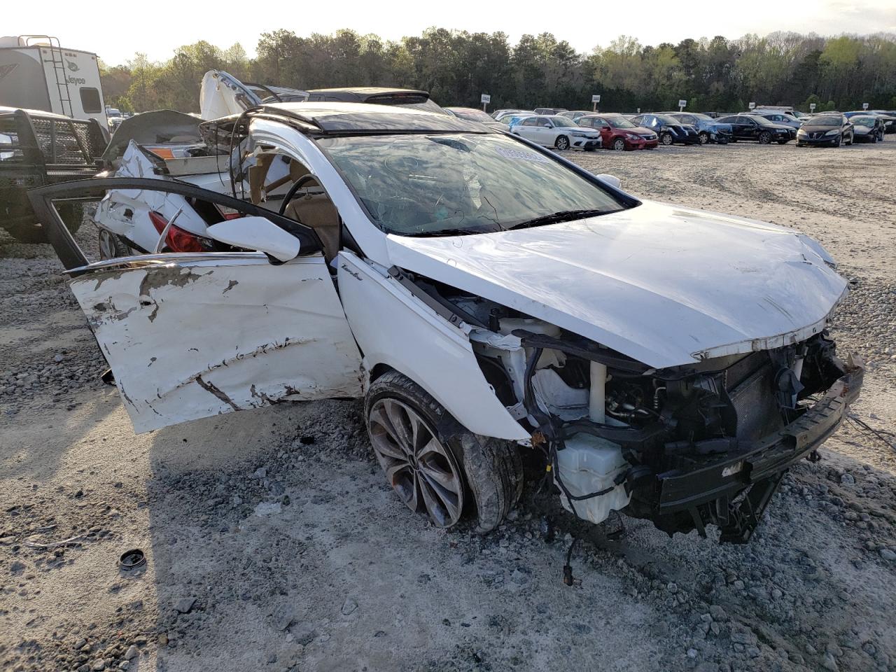 Photo 1 from auction – 2013 HYUNDAI SONATA SE with VIN 5NPEC4AB5DH633882