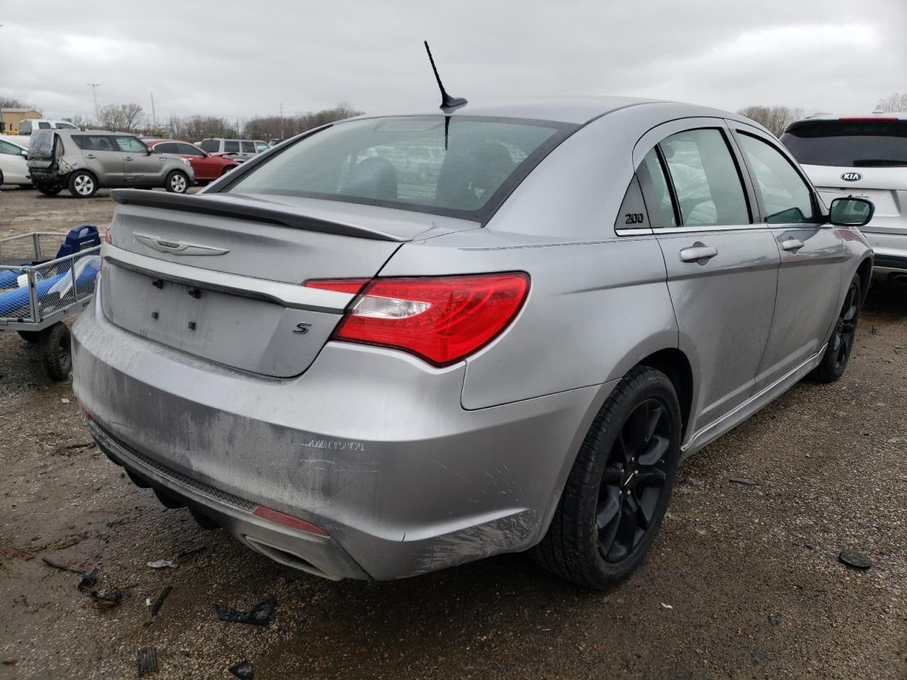 Photo 4 from auction – 2014 CHRYSLER 200 LIMITE with VIN 1C3CCBCG4EN164584