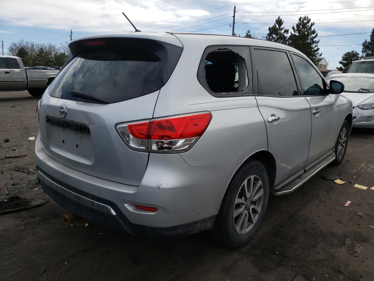 Photo 4 from auction – 2013 NISSAN PATHFINDER with VIN 5N1AR2MN8DC619165