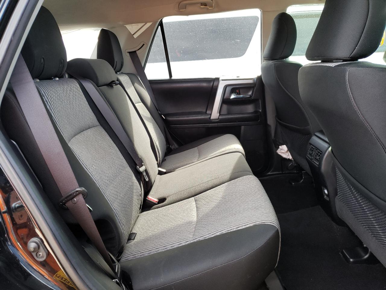 Photo 6 from auction – 2019 TOYOTA 4RUNNER SR with VIN JTEBU5JR3K5697432