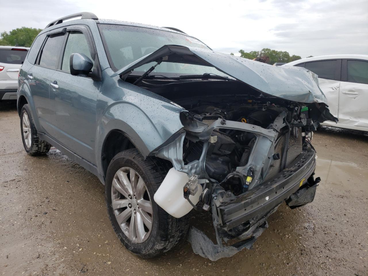 SUBARU FORESTER 2 2013 with VIN JF2SHADC6DH431723 - Photo from auction