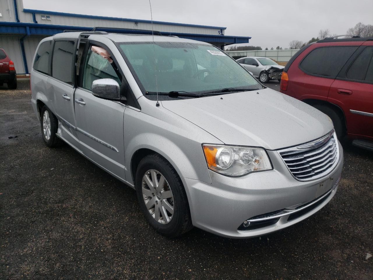 Photo 1 from auction – 2012 CHRYSLER TOWN & COU with VIN 2C4RC1CG4CR194507