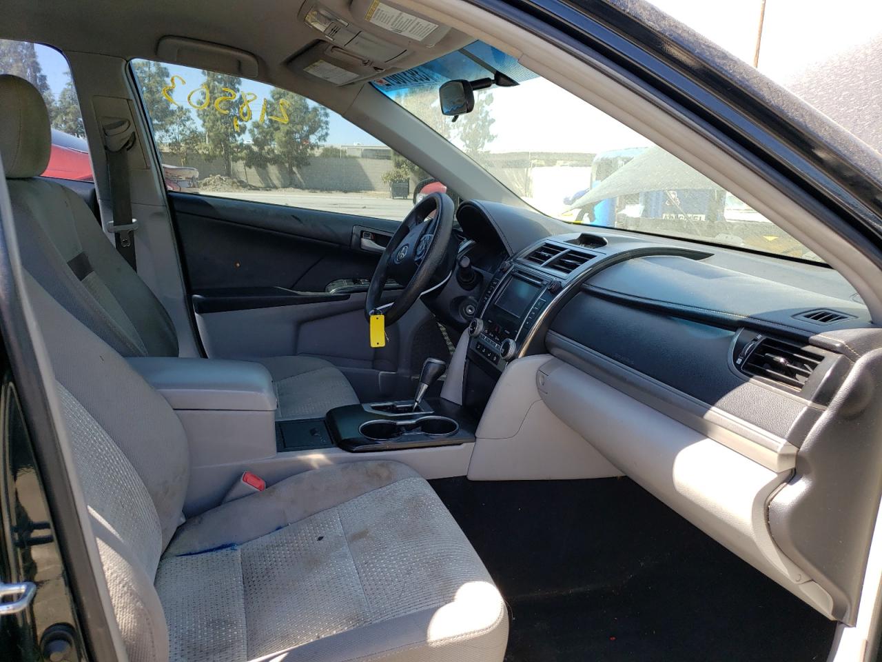 Photo 5 from auction – 2012 TOYOTA CAMRY with VIN 4T1BF1FK2CU582293