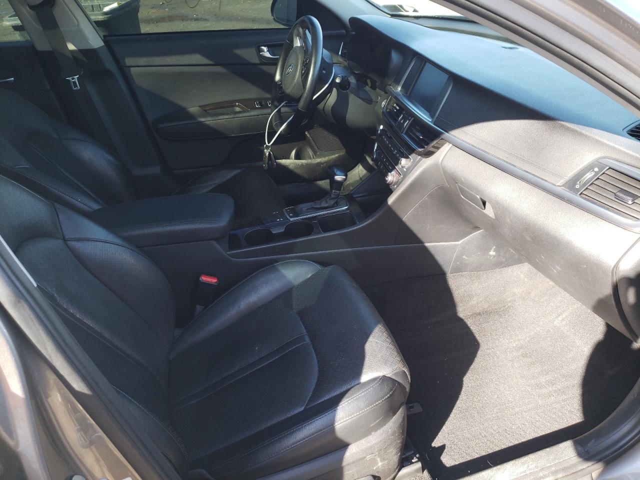 Photo 5 from auction – 2016 KIA OPTIMA EX with VIN 5XXGU4L31GG107731