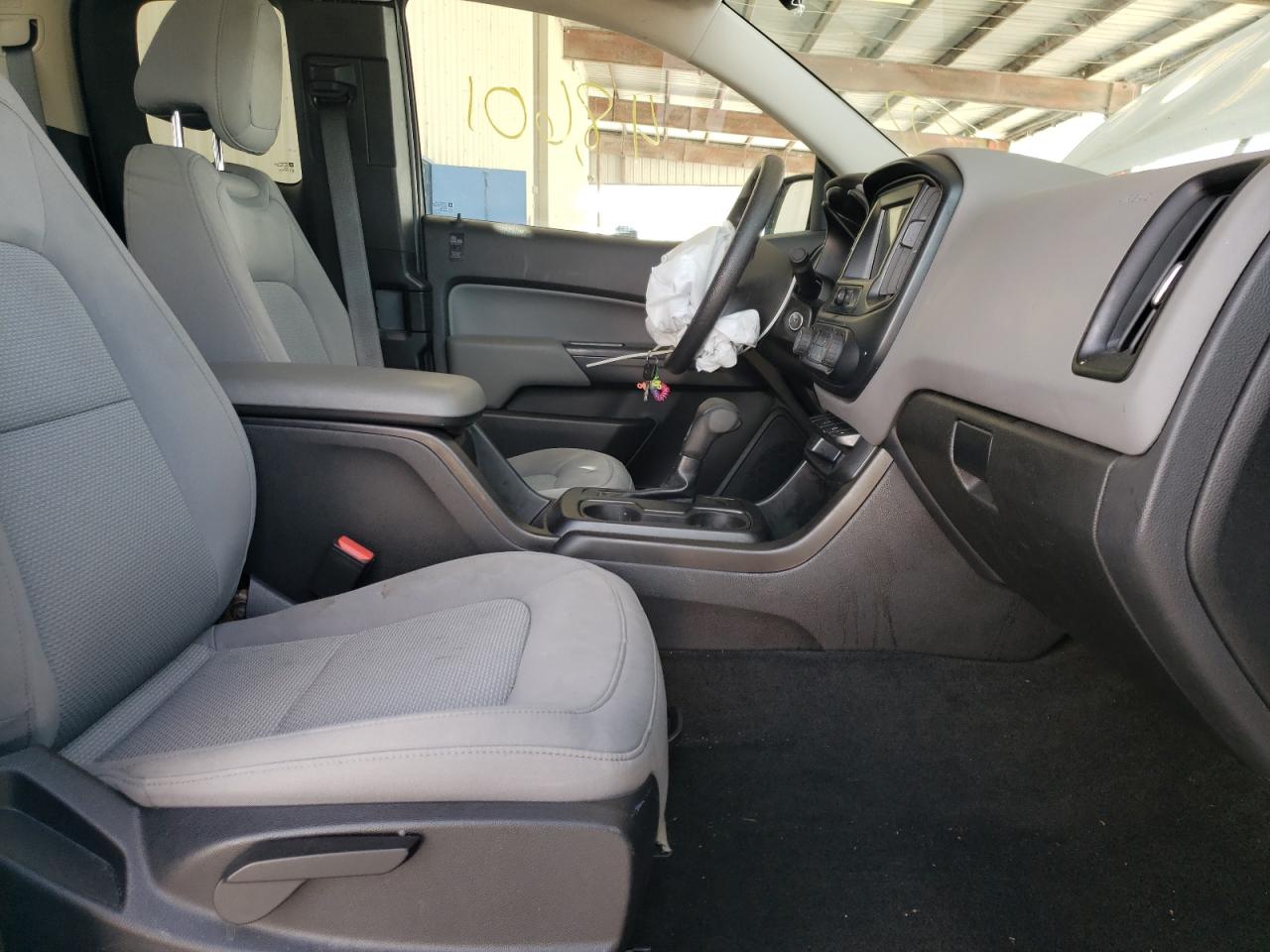 Photo 5 from auction – 2018 CHEVROLET COLORADO with VIN 1GCHSBEN2J1162740