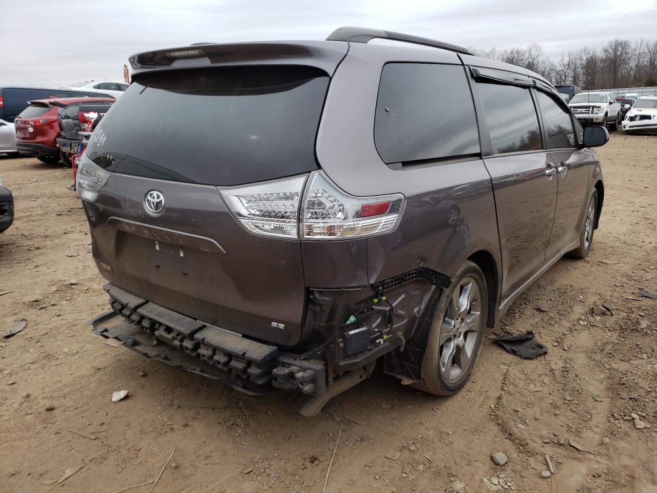 Photo 4 from auction – 2014 TOYOTA SIENNA SPO with VIN 5TDXK3DC2ES499922